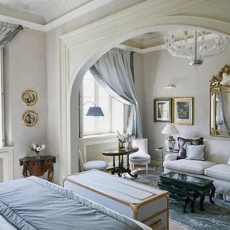 Отель Passalacqua Мольтрасио